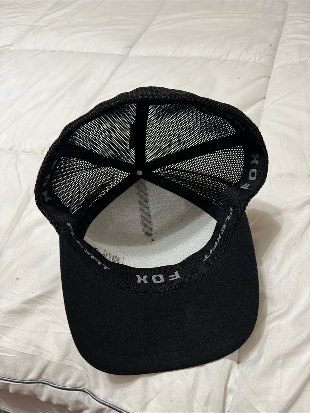 Fox Black Cap with White Fox Head Logo - Picture 3 of 4